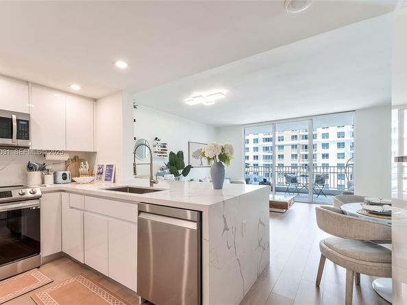 701 Brickell Key Blvd 808, Miami FL 33131