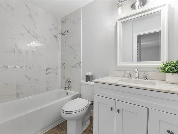 5861 Riverside Dr 205A2, Coral Springs FL 33067