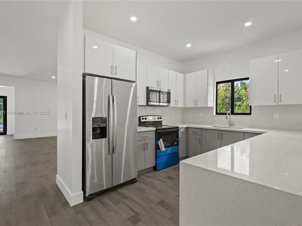 23070 SW 123 Ct, Miami FL 33170