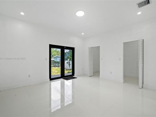 23070 SW 123 Ct, Miami FL 33170