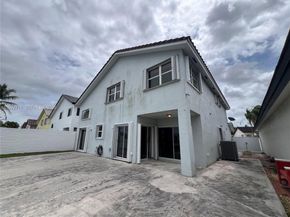 15511 SW 59th St, Miami FL 33193