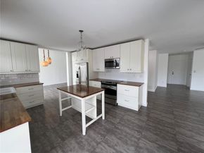 15511 SW 59th St, Miami FL 33193