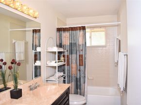 1430 SW 102nd Ave, Pembroke Pines FL 33025
