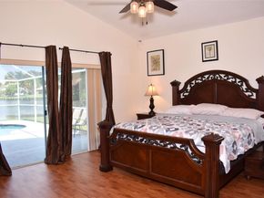 1430 SW 102nd Ave, Pembroke Pines FL 33025