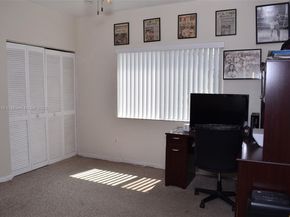 1430 SW 102nd Ave, Pembroke Pines FL 33025