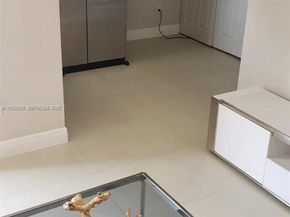 722 SW 8th St, Hallandale Beach FL 33009