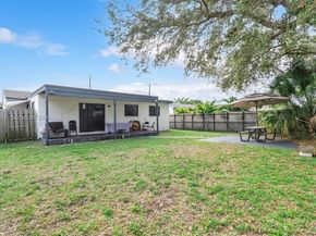 722 SW 8th St, Hallandale Beach FL 33009