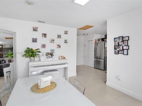 722 SW 8th St, Hallandale Beach FL 33009