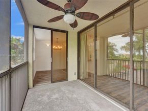 105 Lake Emerald Dr 211, Oakland Park FL 33309