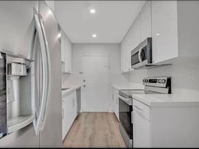 5401 Collins Ave 411, Miami Beach FL 33140