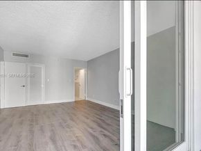 5401 Collins Ave 411, Miami Beach FL 33140