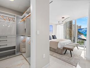 300 Biscayne Blvd Way 1605, Miami FL 33131