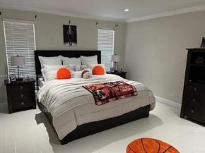 17500 SW 68th Ct, Southwest Ranches FL 33331