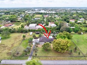 17500 SW 68th Ct, Southwest Ranches FL 33331