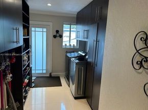 17500 SW 68th Ct, Southwest Ranches FL 33331