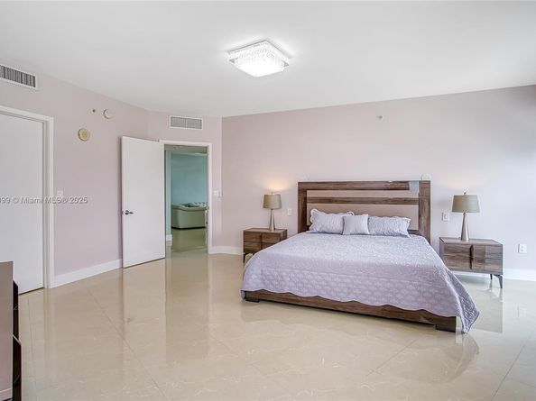 18201 Collins Ave 1701, Sunny Isles Beach FL 33160