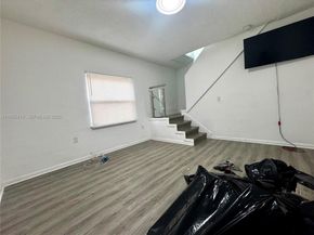 529 SW 3rd St, Miami FL 33130