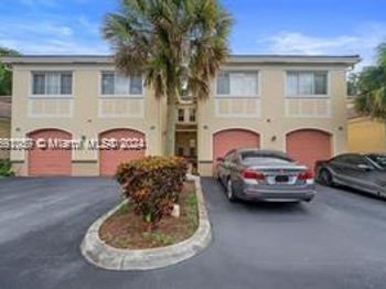 2493 Centergate Dr
