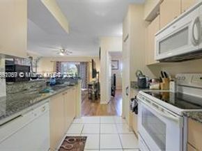 2493 Centergate Dr 102, Miramar FL 33025