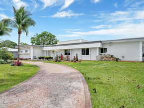621 E Tropical Way, Plantation FL 33317
