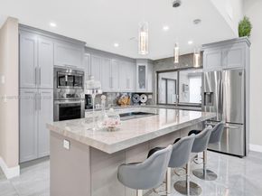 621 E Tropical Way, Plantation FL 33317
