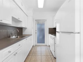 315 69th St 112, Miami Beach FL 33141