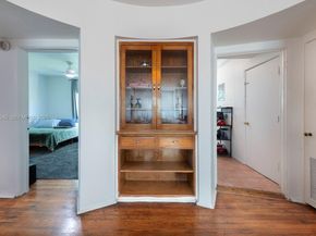 6941 Bay Dr B3, Miami Beach FL 33141