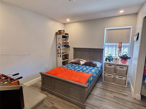 16336 SW 95th Ln, Miami FL 33196