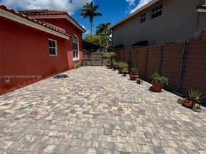 16336 SW 95th Ln, Miami FL 33196