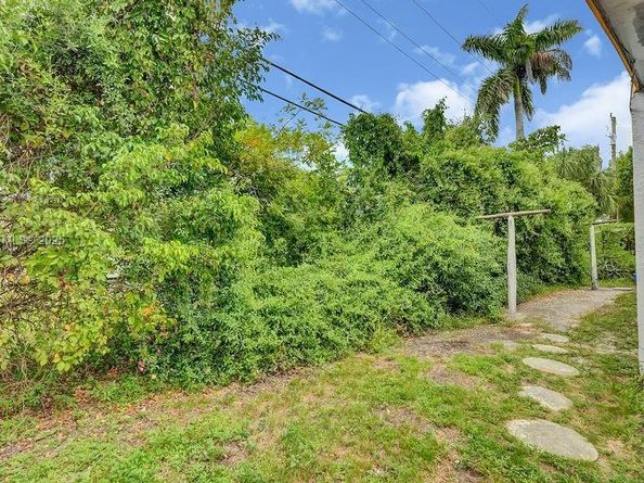 440 SW 29th terr, Fort Lauderdale FL 33312
