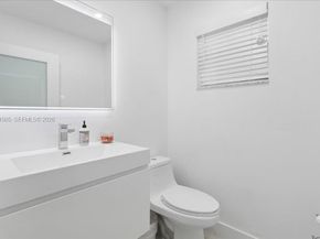 611 NW 205th Ave, Pembroke Pines FL 33029