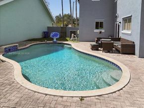 611 NW 205th Ave, Pembroke Pines FL 33029