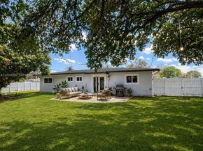 2831 NW 189th St, Miami Gardens FL 33056