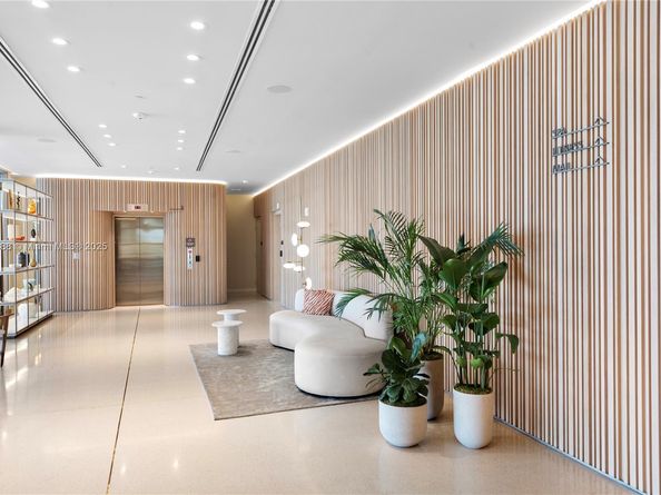 1135 103 St 303, Bay Harbor Islands FL 33154