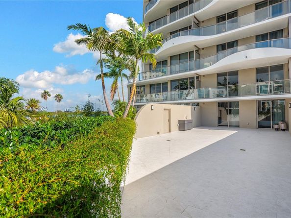 1135 103 St 303, Bay Harbor Islands FL 33154