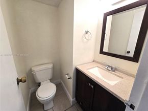 4334 NW 9th Ave 91B, Deerfield Beach FL 33064