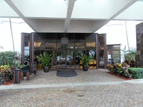 3300 NE 191st St 912, Aventura FL 33180