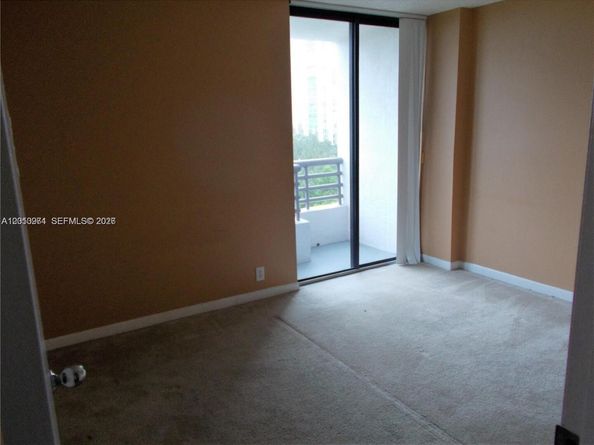 3300 NE 191st St 912, Aventura FL 33180