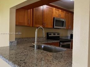 10018 NW 4th St 203, Pembroke Pines FL 33024