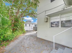 1784 Marseille Dr, Miami Beach FL 33141