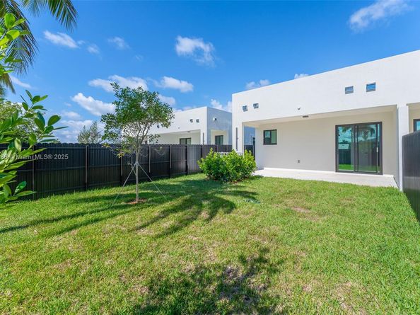 12336 SW 219 St, Miami FL 33170