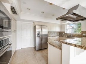 1265 S Alhambra Cir B, Coral Gables FL 33146