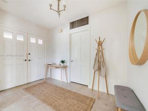 1265 S Alhambra Cir B, Coral Gables FL 33146