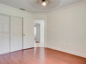 9834 NW 2nd Ct, Plantation FL 33324