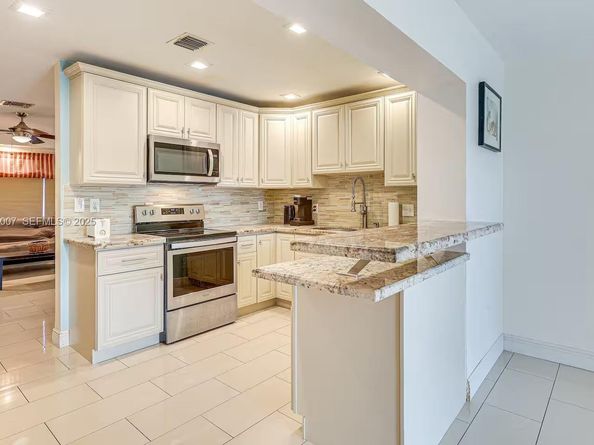 6950 SW 26th St, Miramar FL 33023