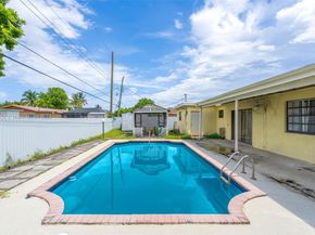 105 NE 213th St, Miami Gardens FL 33179