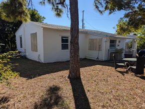 2116 Monroe Ter, Hollywood FL 33020