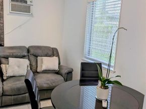 2116 Monroe Ter, Hollywood FL 33020