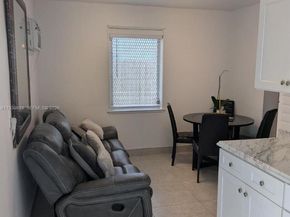 2116 Monroe Ter, Hollywood FL 33020