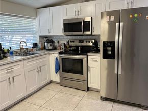 2116 Monroe Ter, Hollywood FL 33020